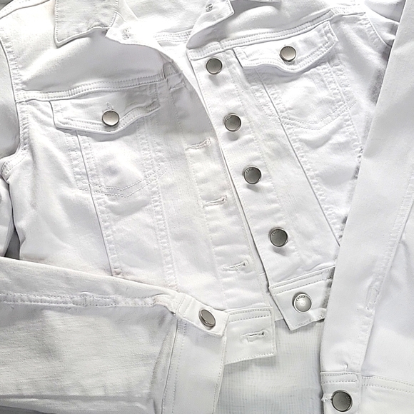 Jean jacket - Picture 3 of 7